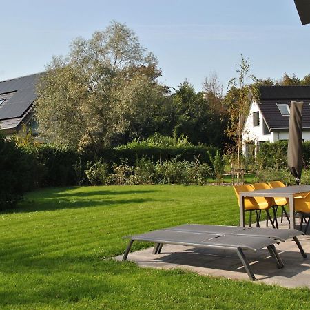 Holiday Home On Texel With Garden Westermient Exterior foto